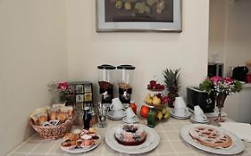 Il Castello Guest House